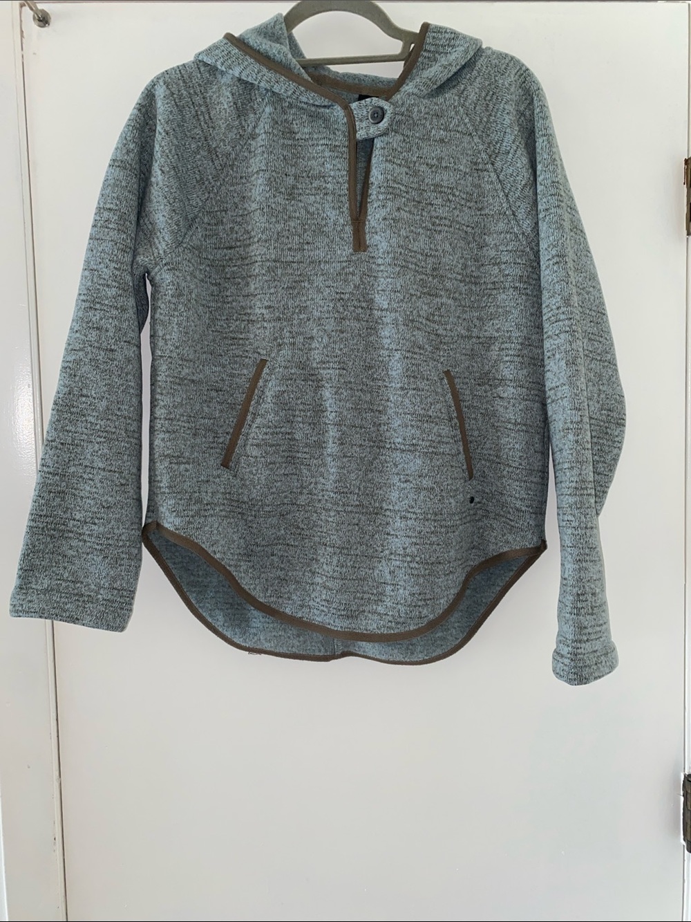 PrAna Women’s Light Blue & Olive Green Hooded Pullover Sweater SzM
